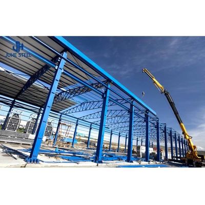 Light Steel Structure Warehouse with Self Storage Roof Trusses and Prefabricated Frame