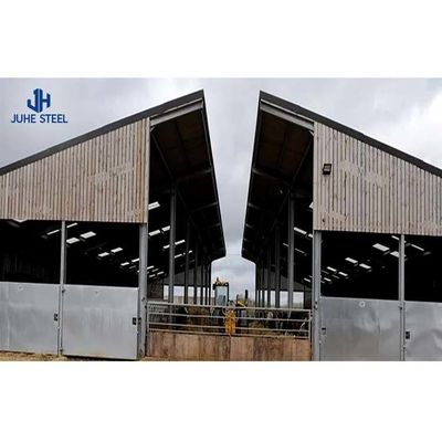 Q235B/Q345B Low Carbon Steel Metal Pole Barn for Livestock Panels and Dairy Cow House